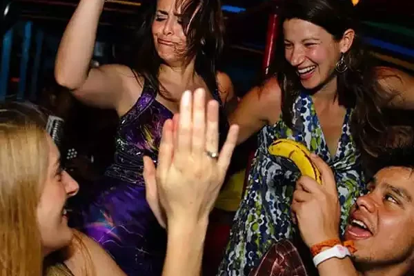 Chiva-Rumbera-4.webp
