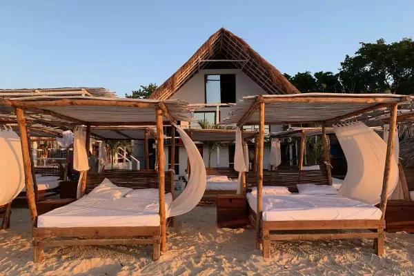 Nena-Beach-15.webp